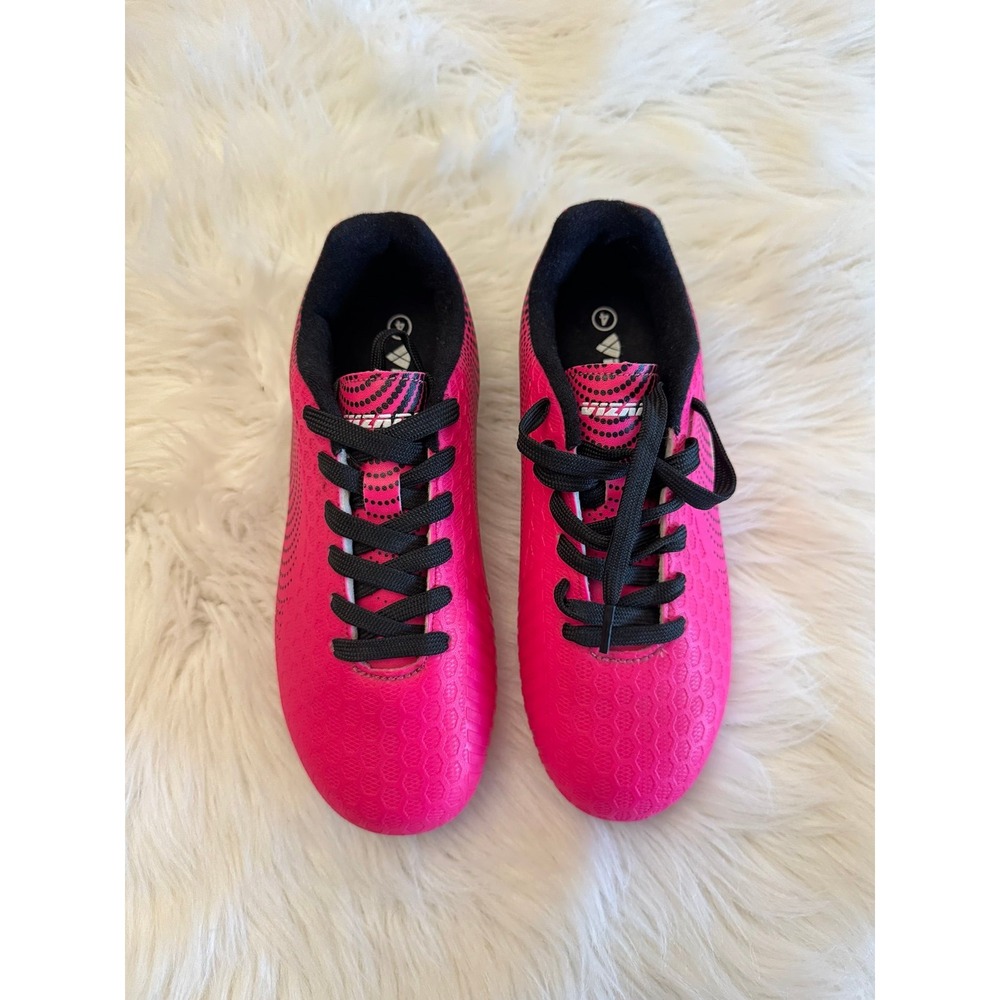 Vizari pink soccer cleats size 4 NWOT‎